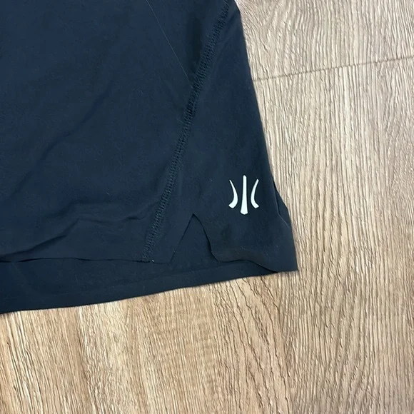 RHONE Men’s shorts. Size L. - Picture 6 of 10